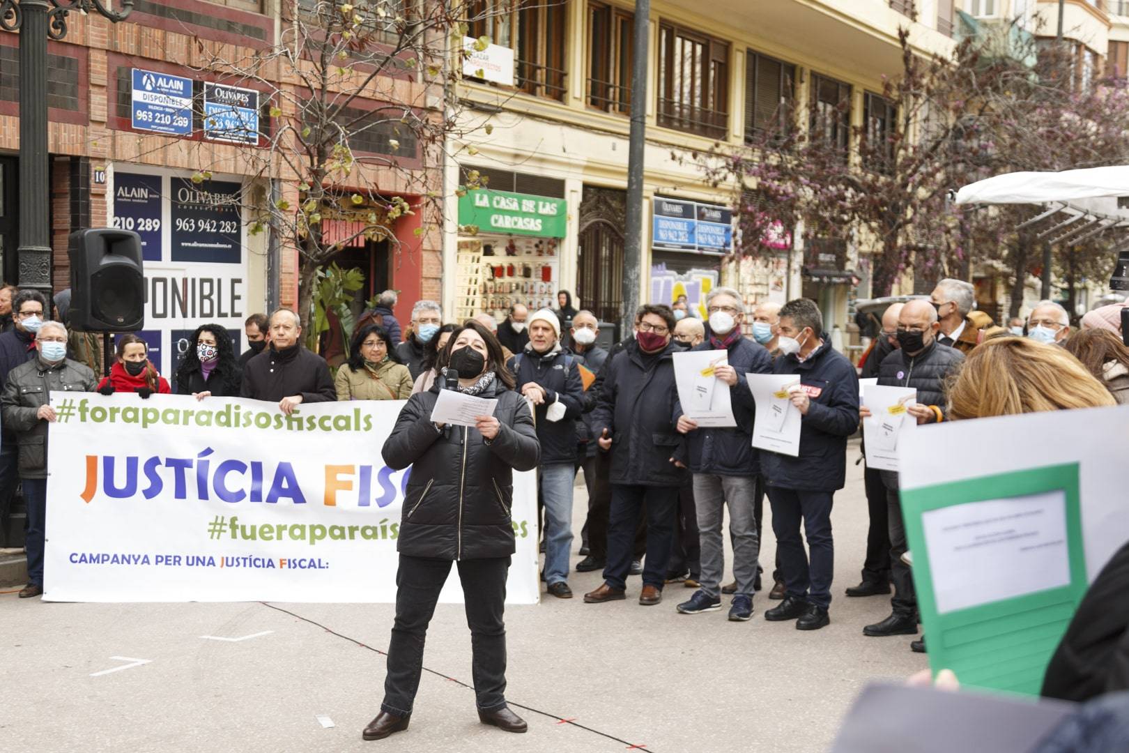  Isabel-Barrajón-durante-el-acto-de-la-campaña-por-una-justicia-fiscal.-Foto-Ana-Enguídanos