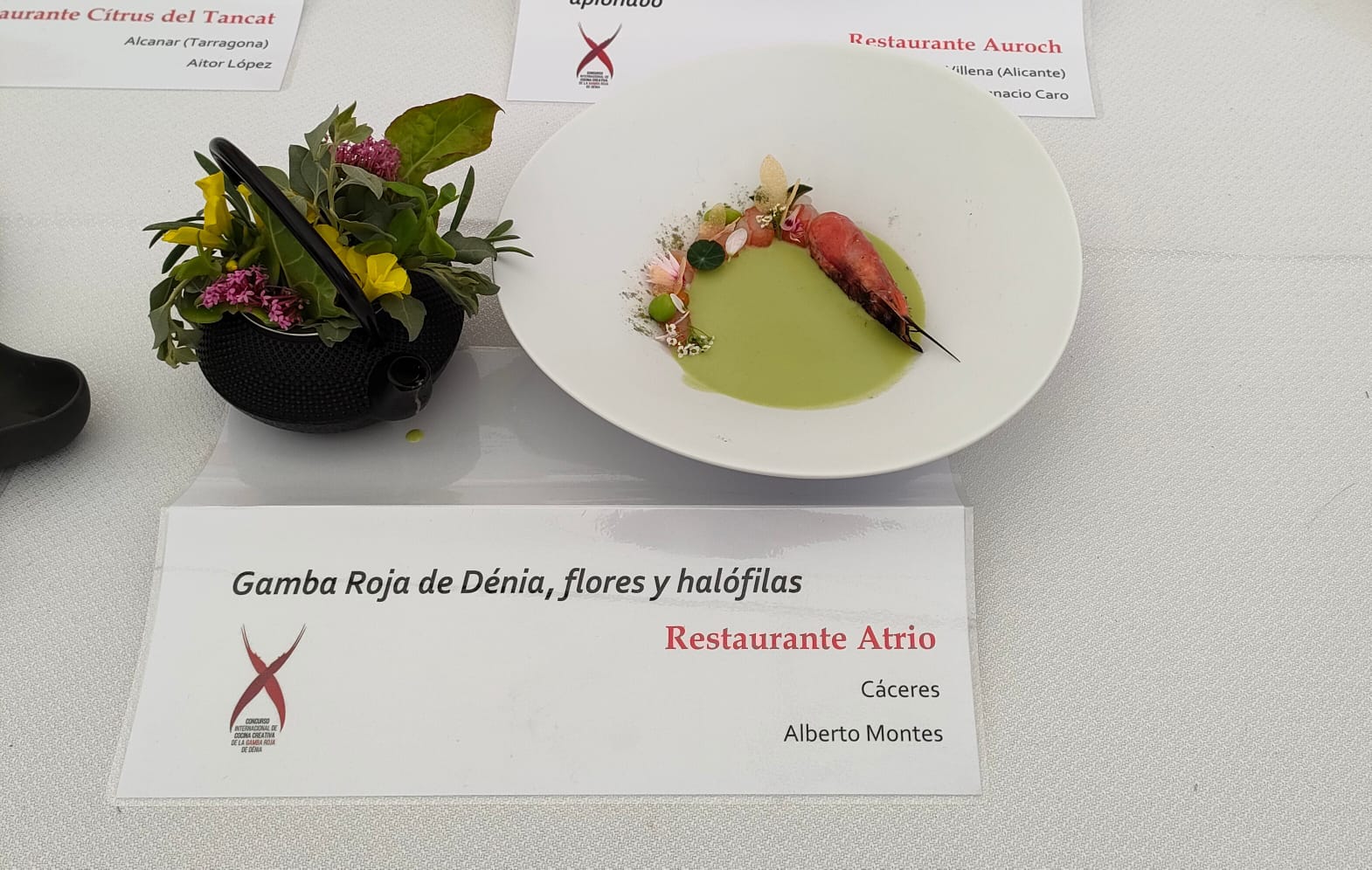 El plato ganador, titulado "Gamba roja de Dénia, flores y halófilas.