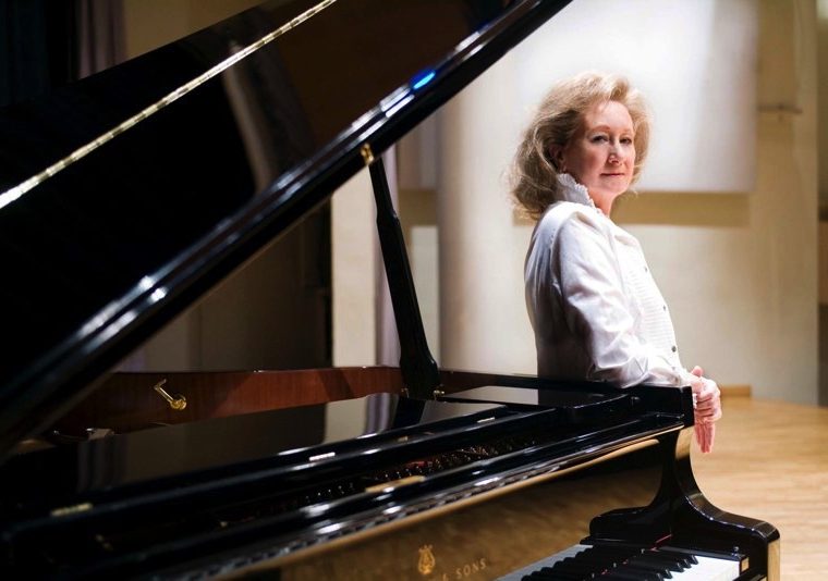 Ángeles Lopez Artiga